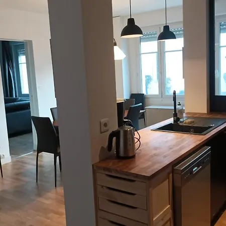 Belle Maison De Ville Renovee Et Confortable *